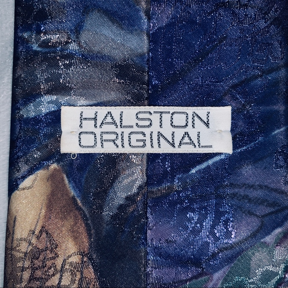 🛍5/$25 VintageOriginal Halston Tie!.